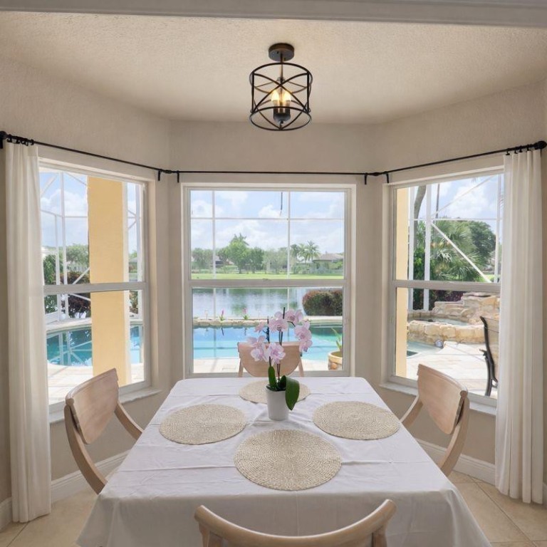 Grove Place 157-10 B - Residential