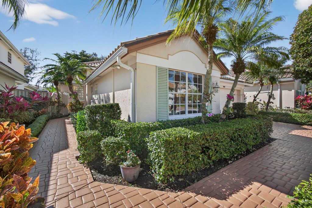 Photo of 951 Augusta Pointe Drive, Palm Beach Gardens, FL 33418 (MLS # R11160961)