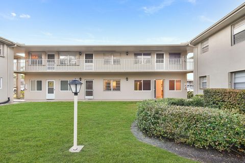 17 Lake Vista Trail 105 Port St Lucie FL 34952