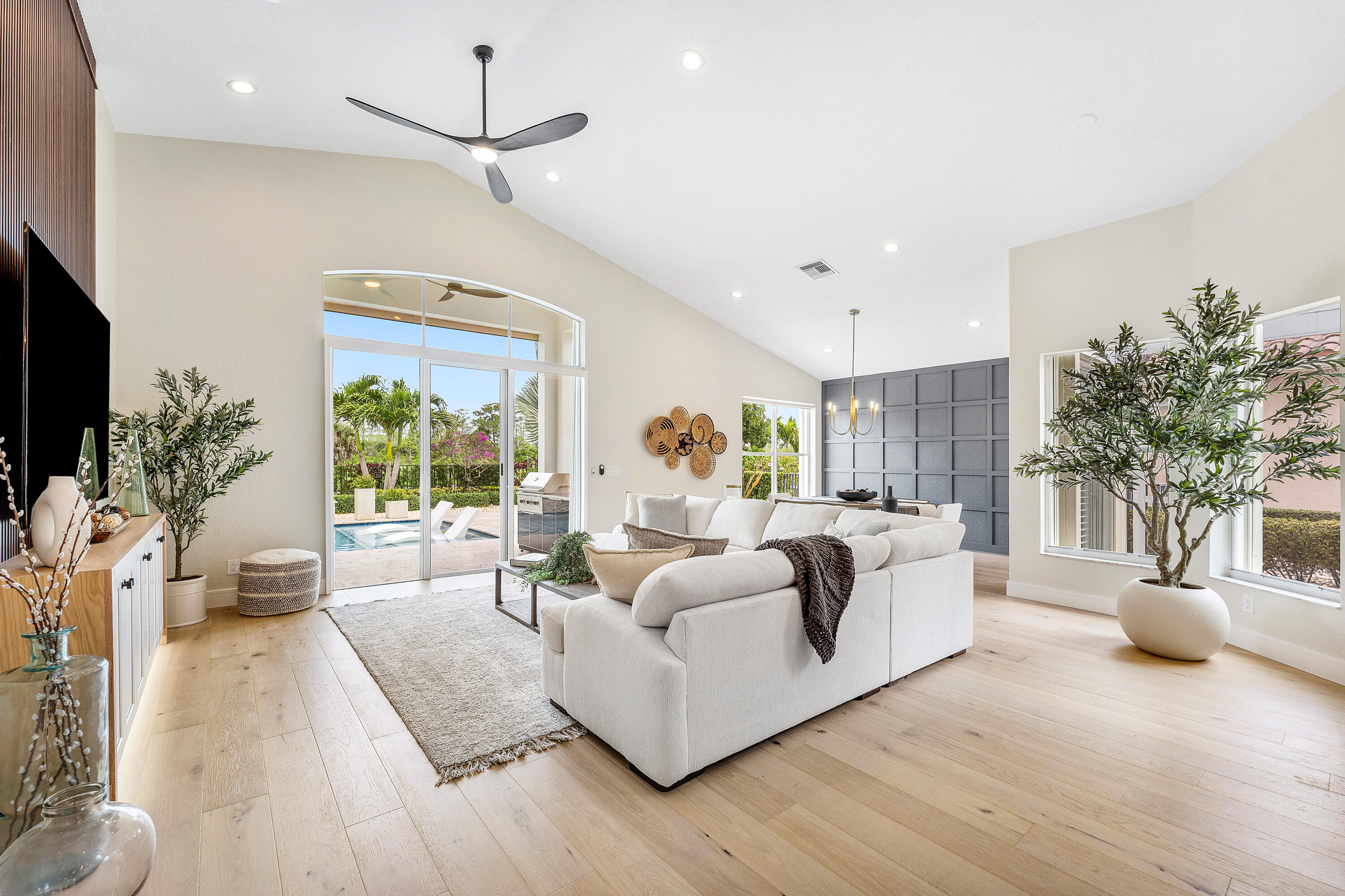 IRONHORSE PAR C - Residential