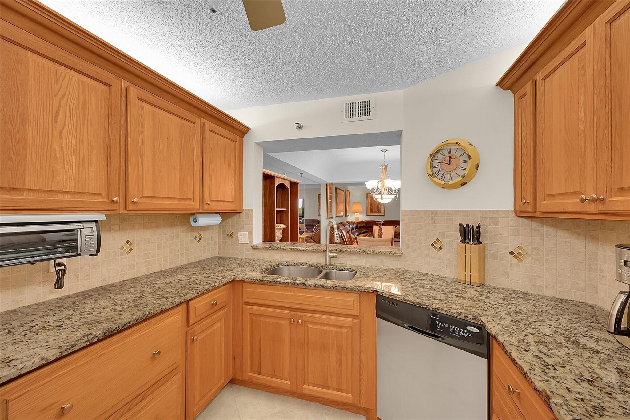 9220 SW 14th St 3405