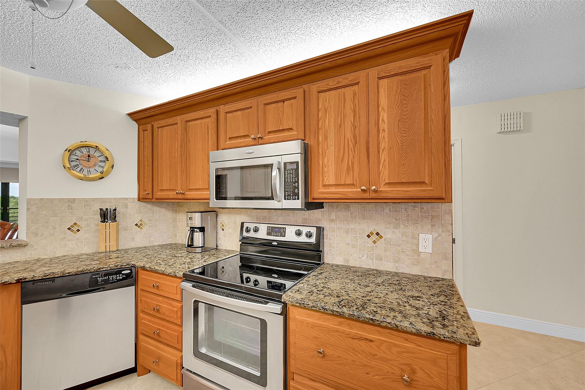 9220 SW 14th St 3405