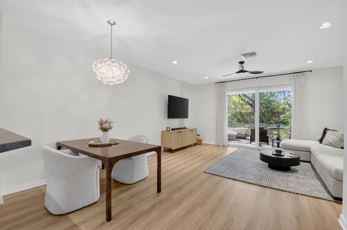 GULFSTREAM VILLAS AT HERITAGE LANDINGS - Residential