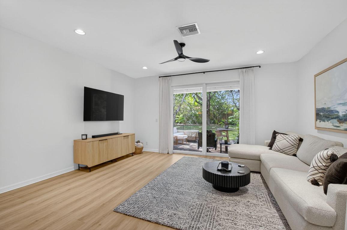 GULFSTREAM VILLAS AT HERITAGE LANDINGS - Residential