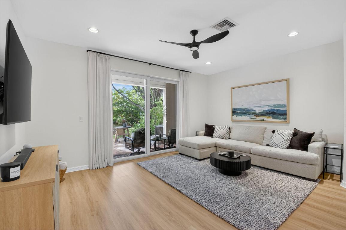 GULFSTREAM VILLAS AT HERITAGE LANDINGS - Residential