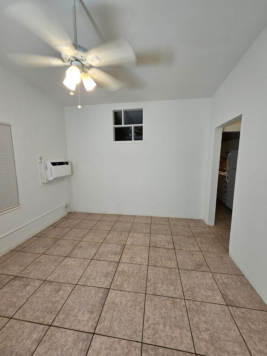 Photo of 1100 NE 12th Avenue #4, Fort Lauderdale, FL 33304 (MLS # F10504784)