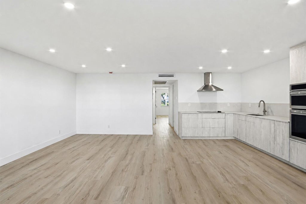 Photo of 1023 Guildford #B, Boca Raton, FL 33434 (MLS # B26051563)