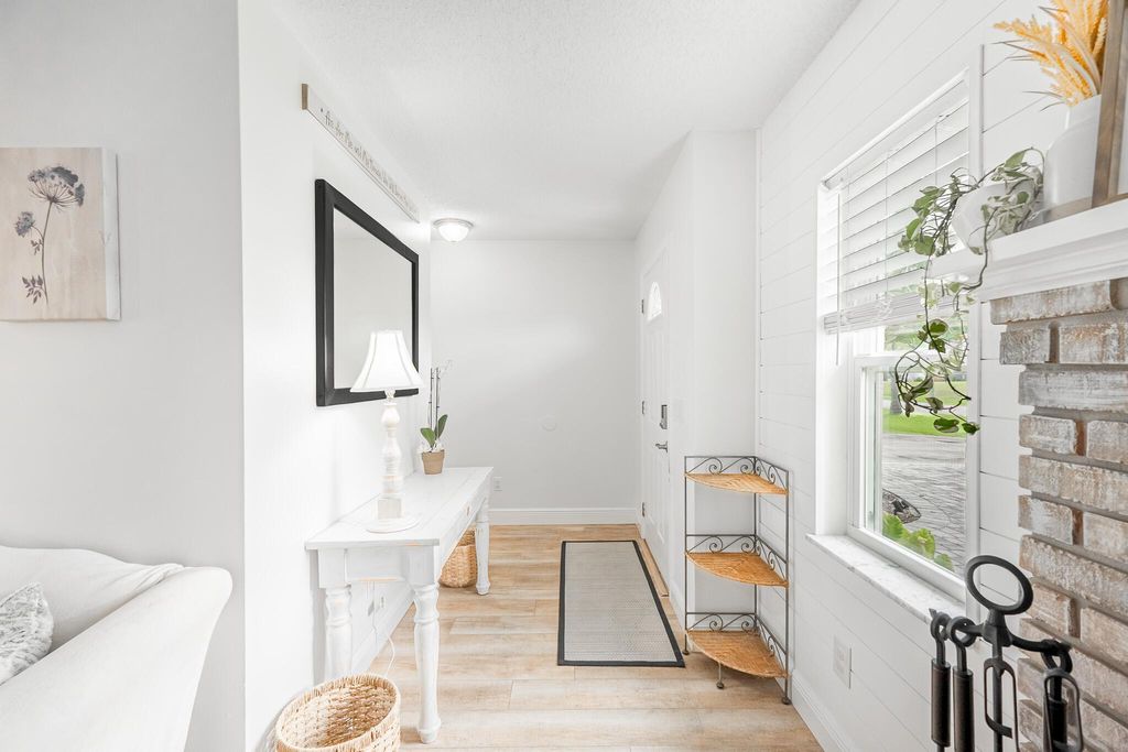 Photo of 751 SE Whitehurst Avenue, Port Saint Lucie, FL 34983 (MLS # R11123143)