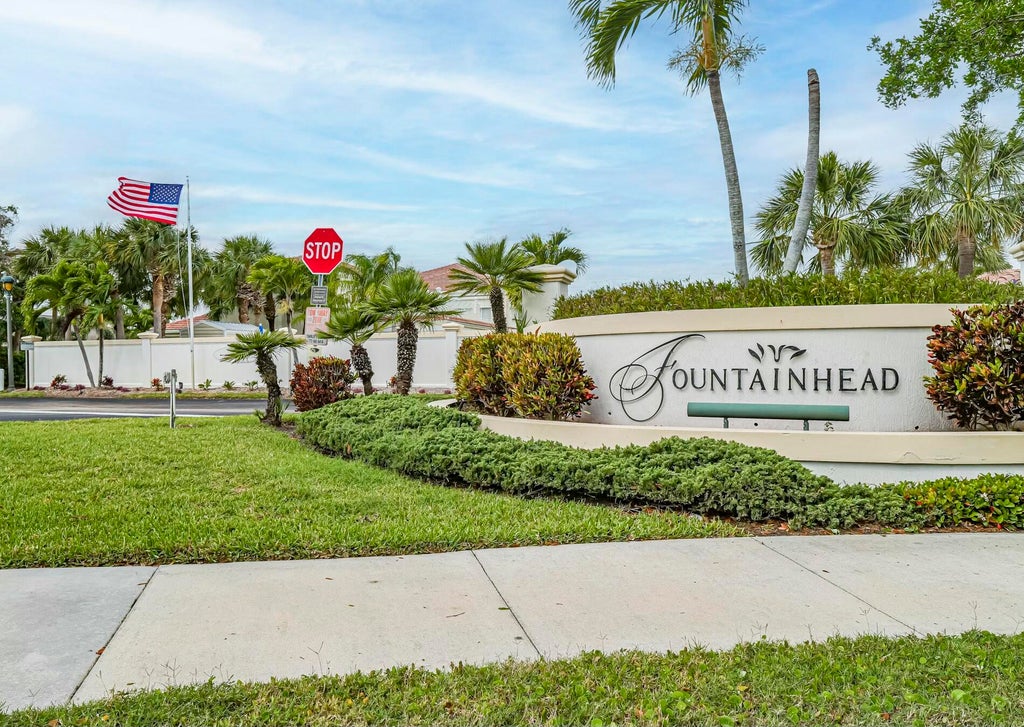Photo of 536 7TH Square #103, Vero Beach, FL 32962 (MLS # B26074396)