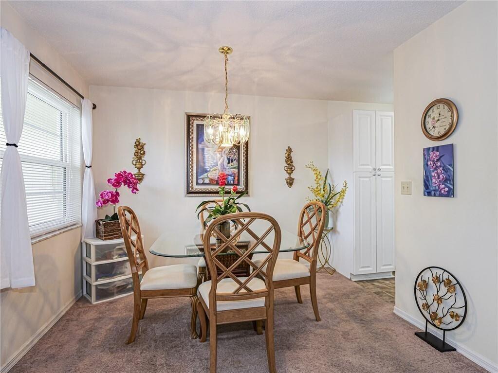 VISTA ROYALE - Residential