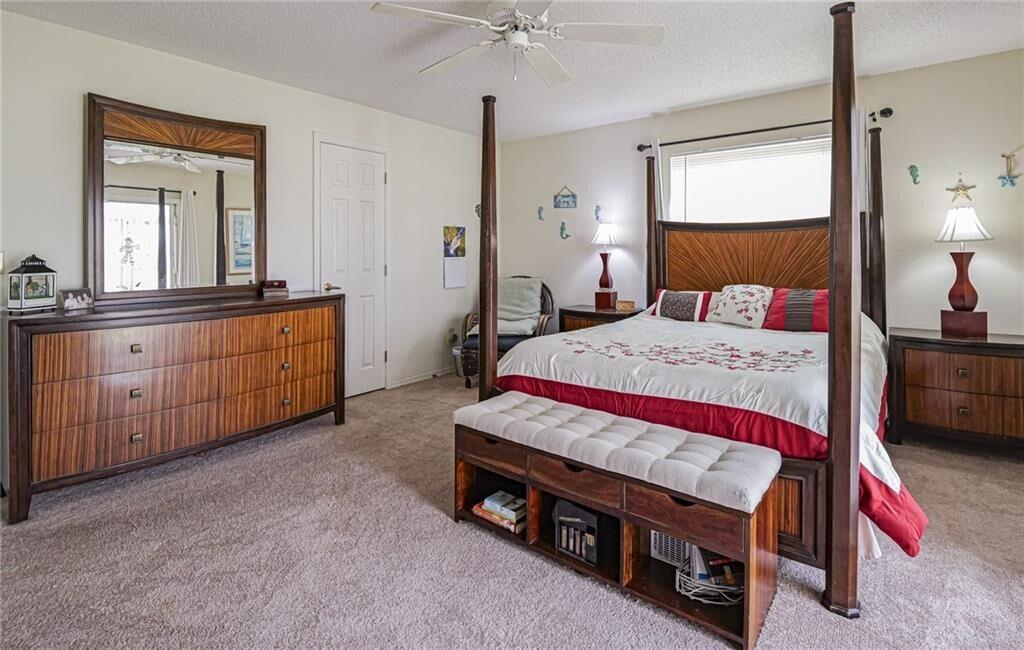 VISTA ROYALE - Residential