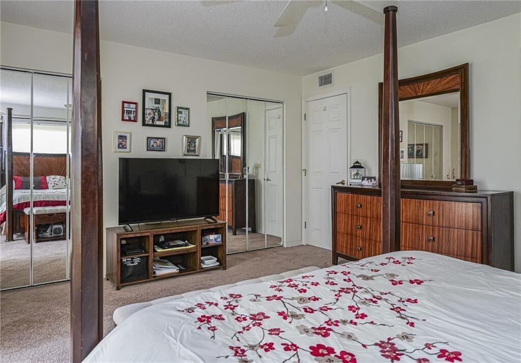 VISTA ROYALE - Residential