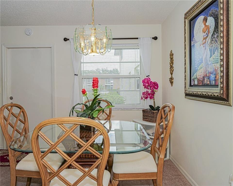 VISTA ROYALE - Residential