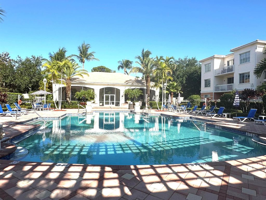 Photo of 5205 Myrtlewood Circle E, Palm Beach Gardens, FL 33418 (MLS # R11092694)