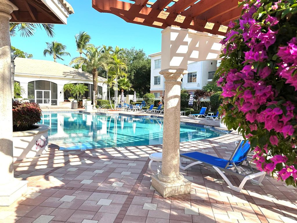 Photo of 5205 Myrtlewood Circle E, Palm Beach Gardens, FL 33418 (MLS # R11092694)