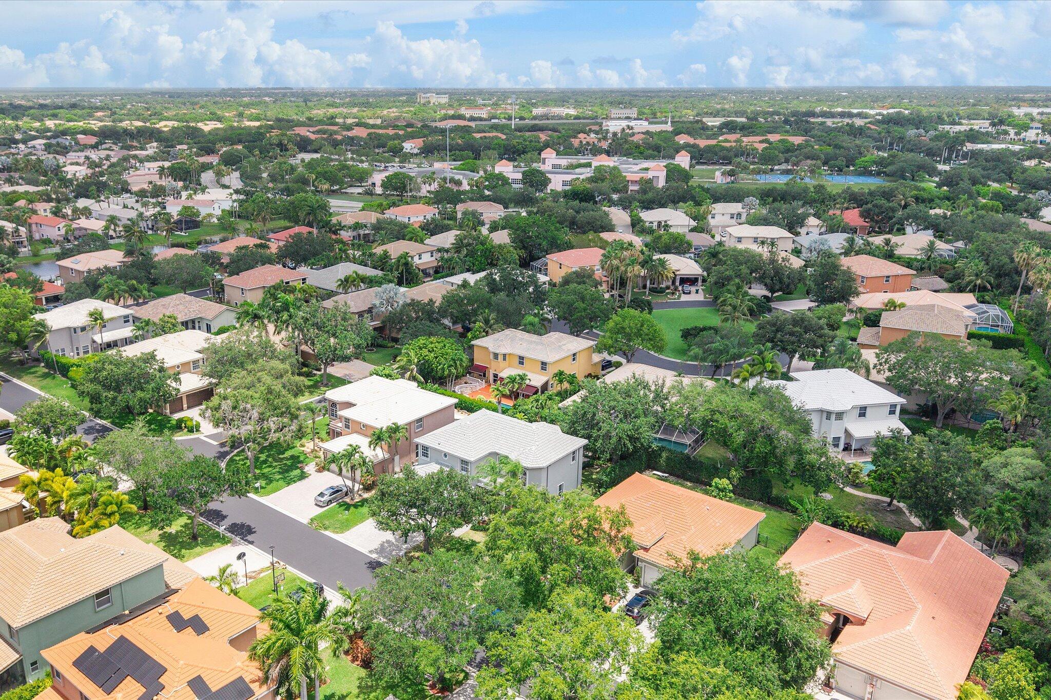 WYNDHAM CIRCLE - Residential