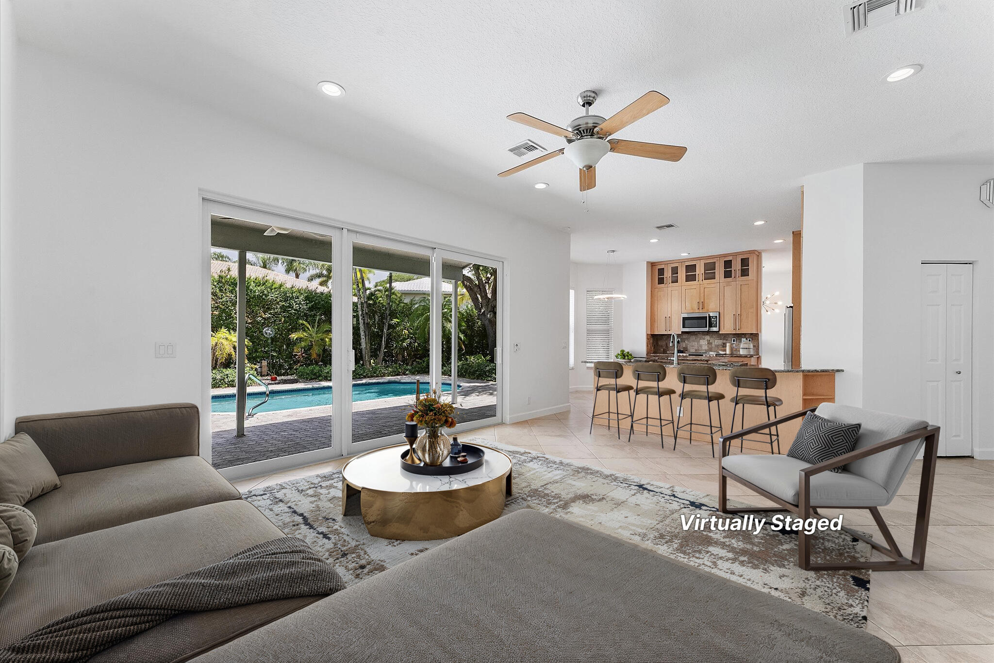 WYNDHAM CIRCLE - Residential