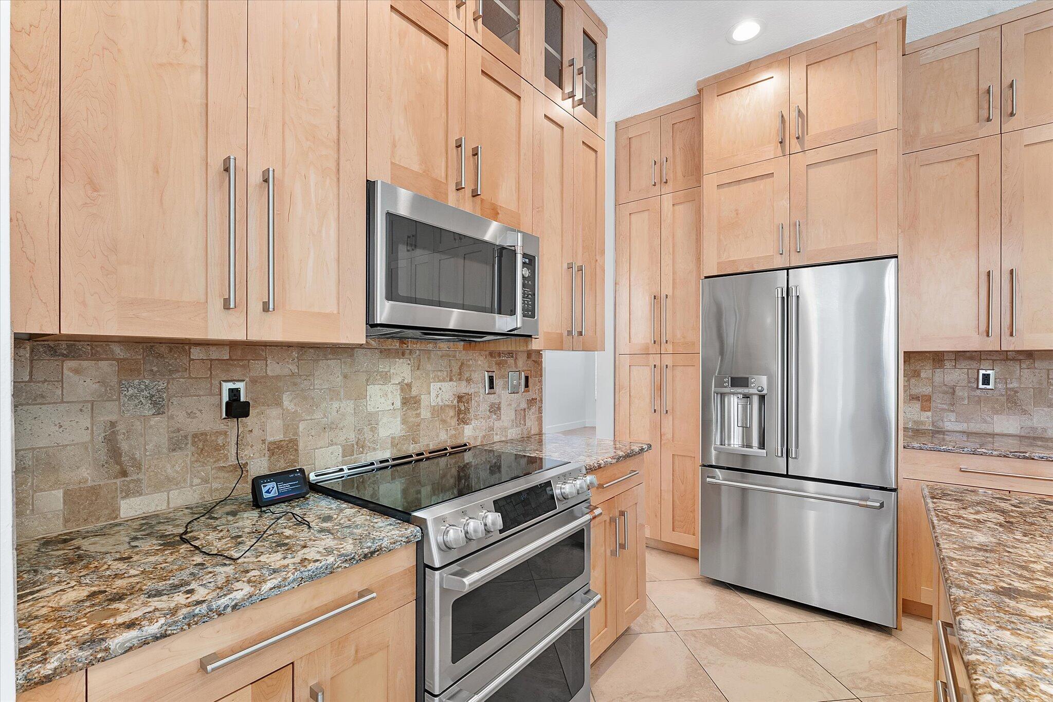 WYNDHAM CIRCLE - Residential