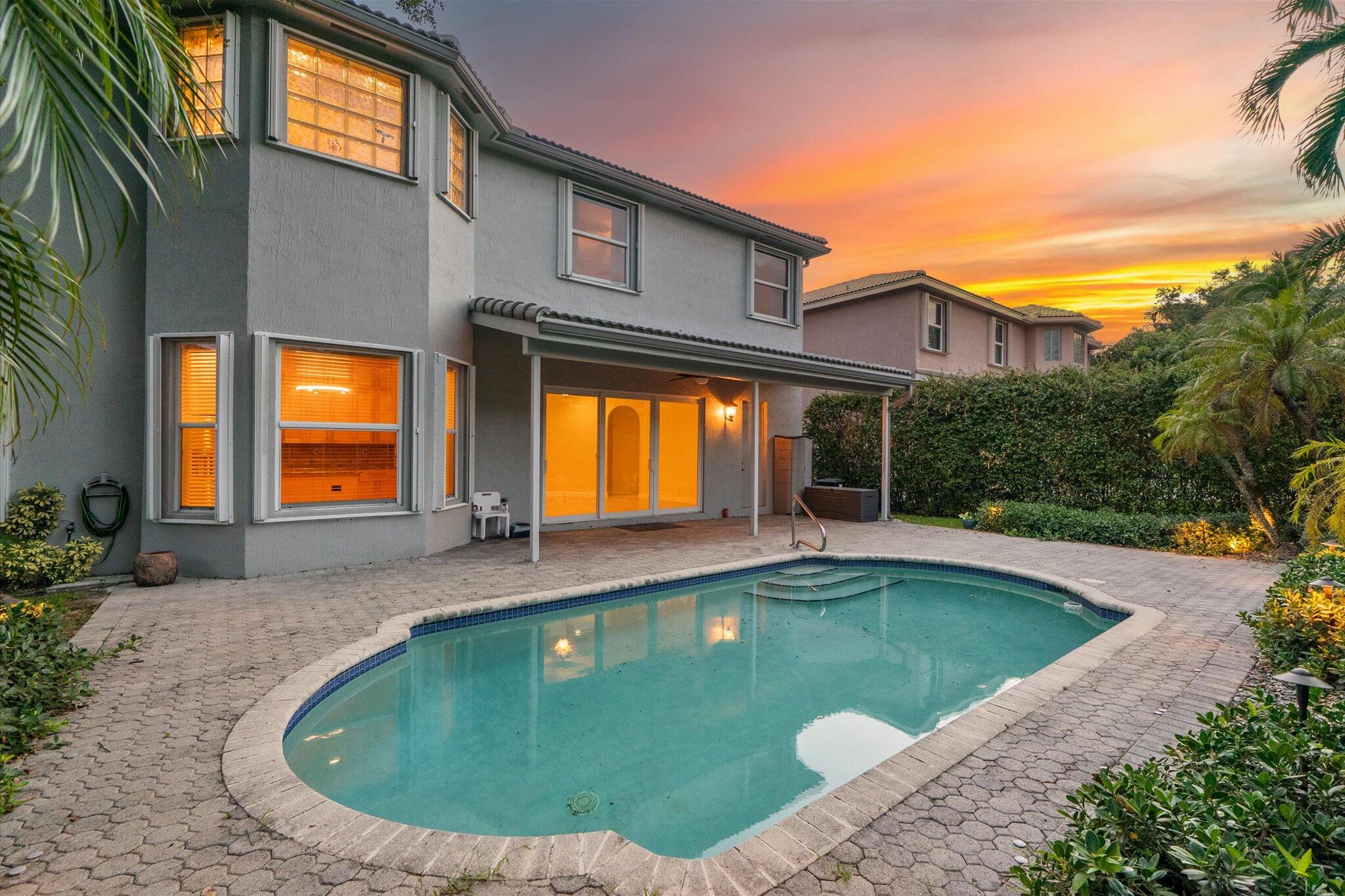 WYNDHAM CIRCLE - Residential