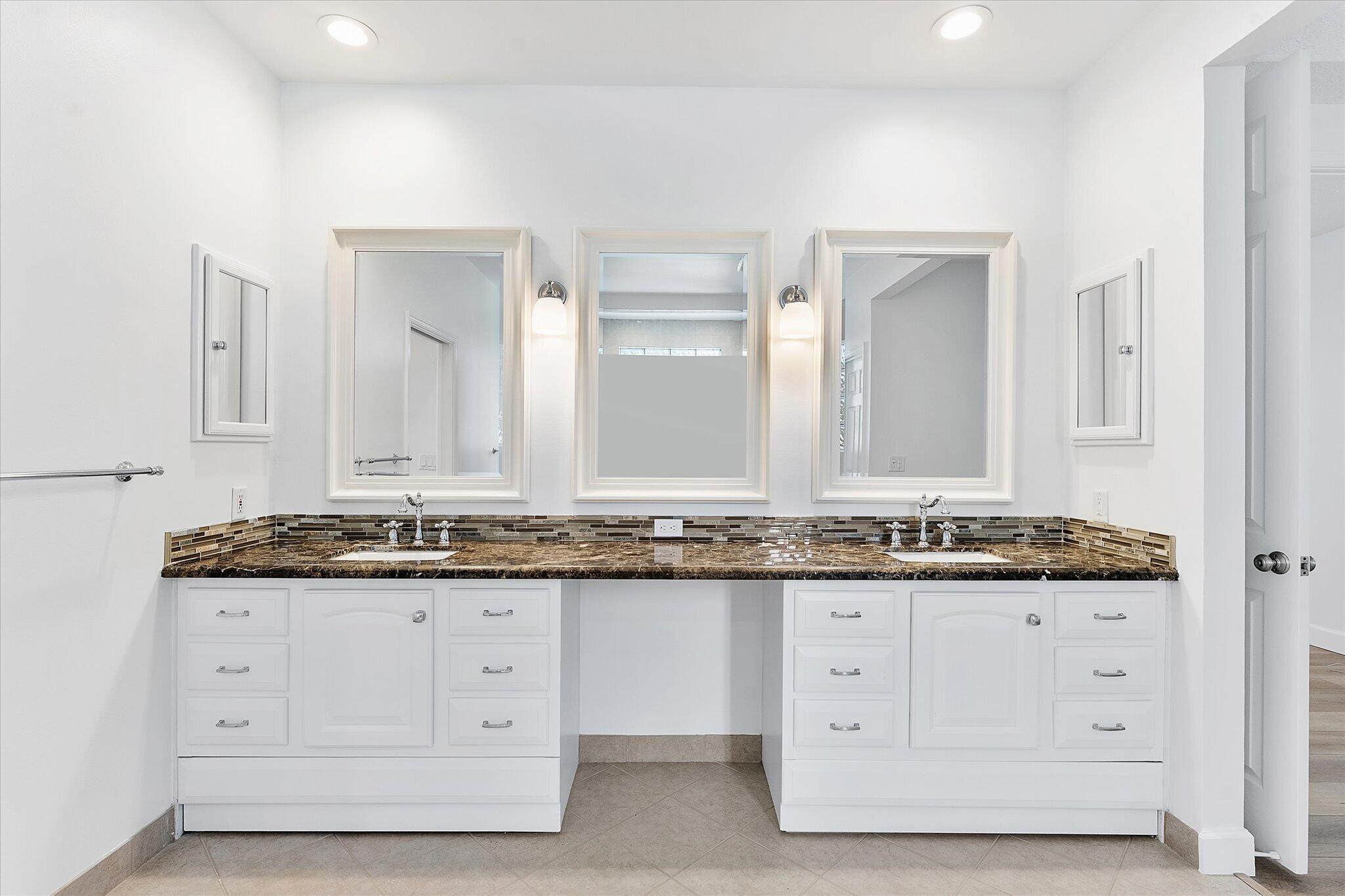 WYNDHAM CIRCLE - Residential