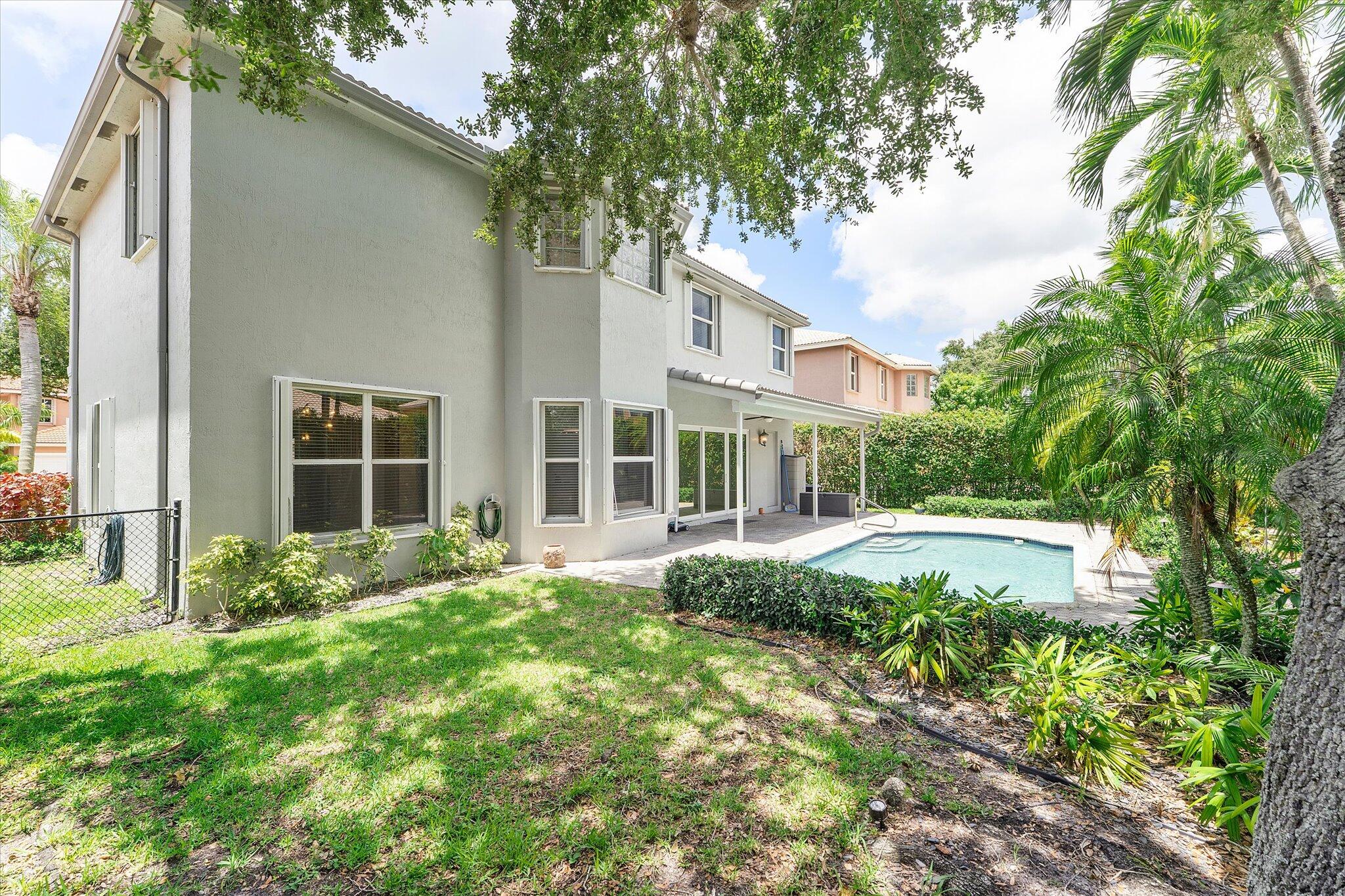 WYNDHAM CIRCLE - Residential