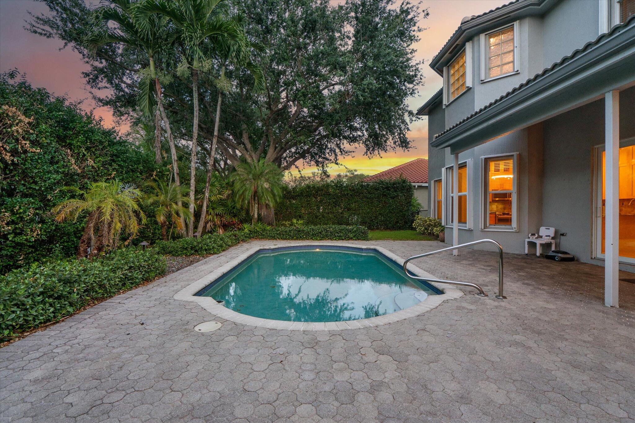 WYNDHAM CIRCLE - Residential