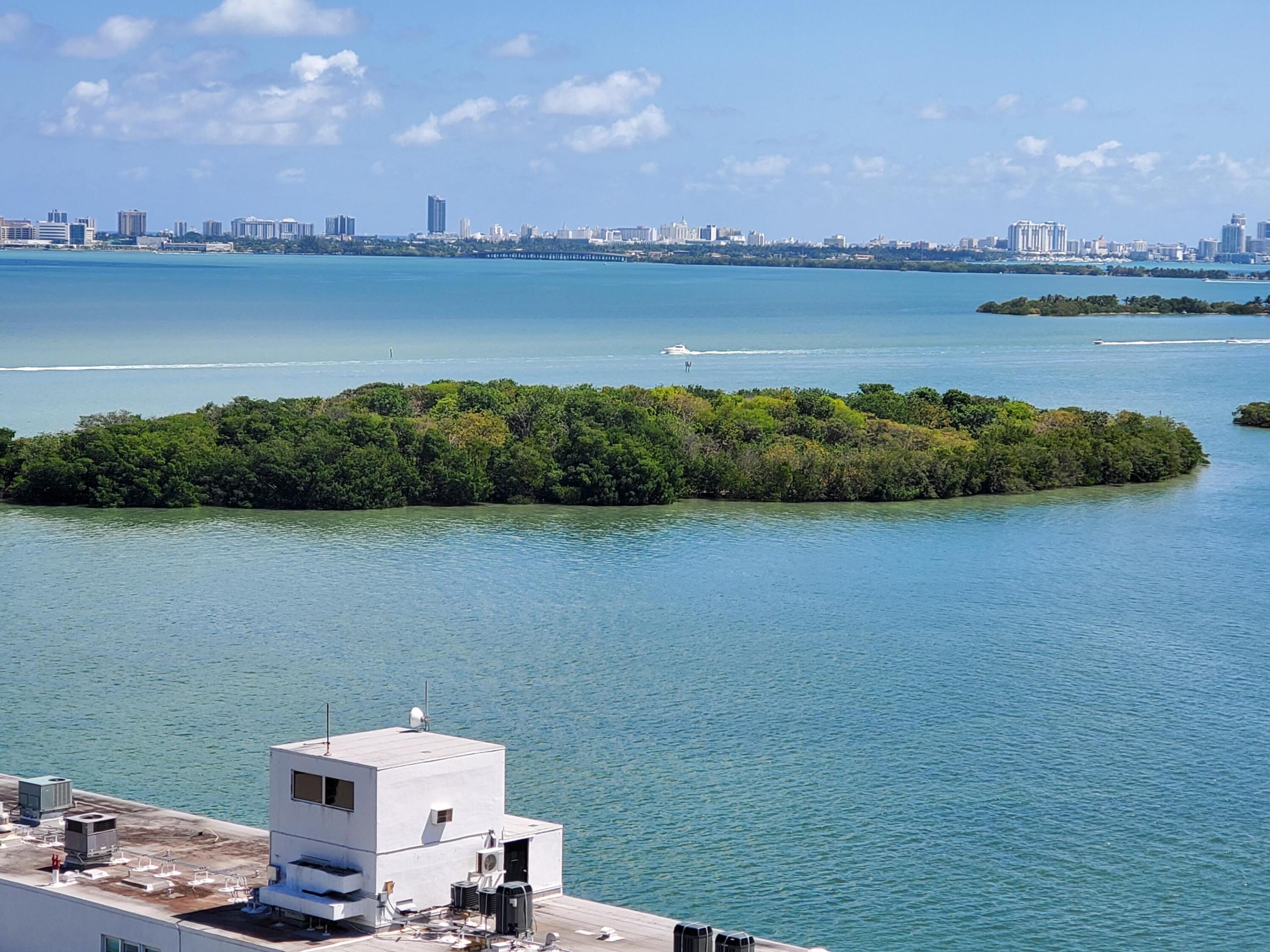 780 NE 69th Street 1707