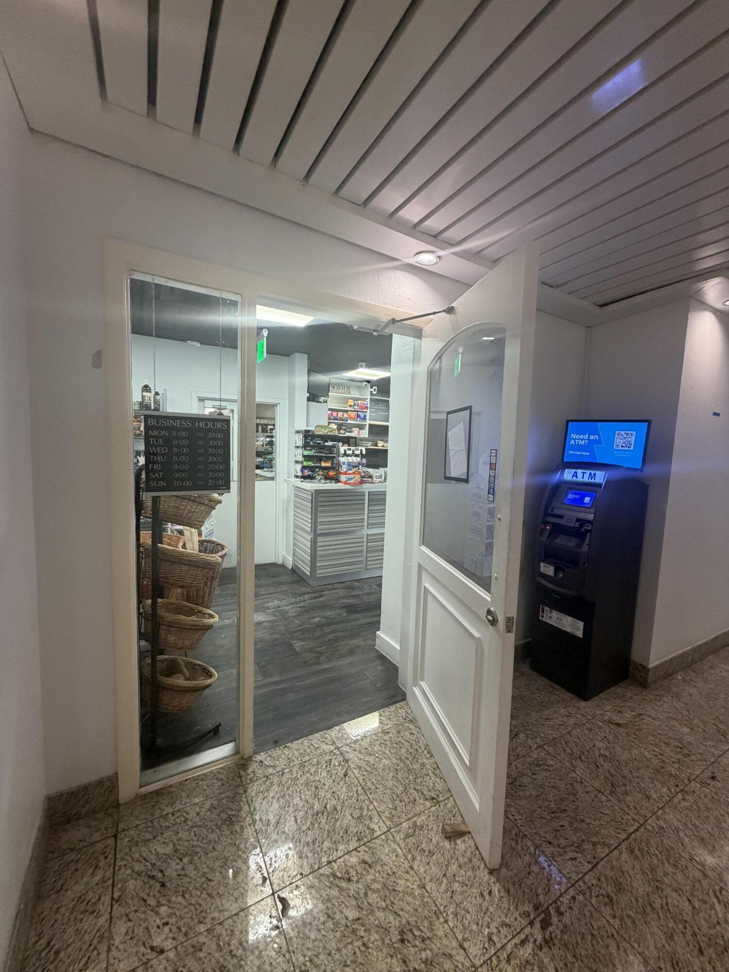 THE PALM BAY YACHT CLUB CONDO - Residential