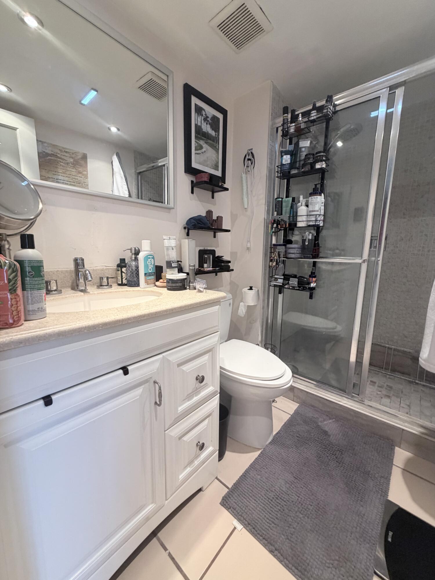 THE PALM BAY YACHT CLUB CONDO - Residential