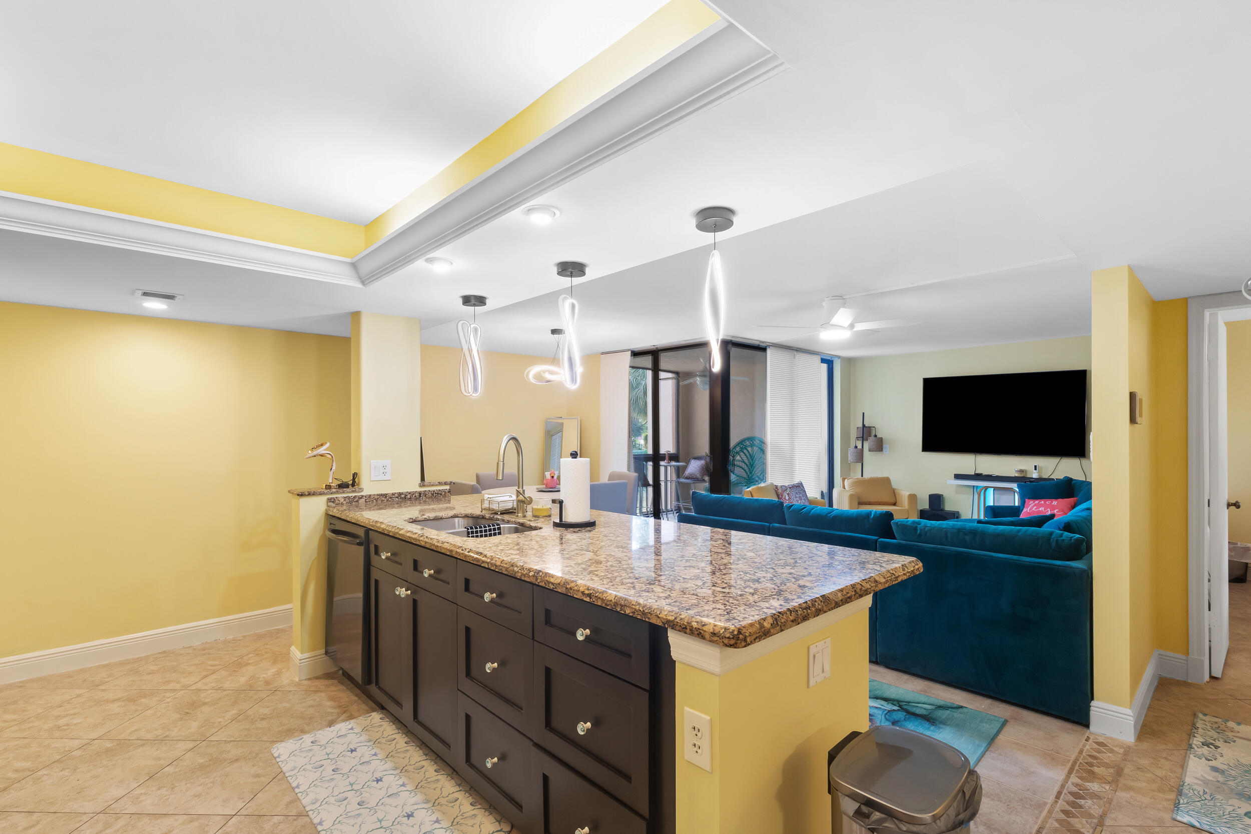 LAVERS DELRAY RACQUET CLUB CONDO - Residential Lease