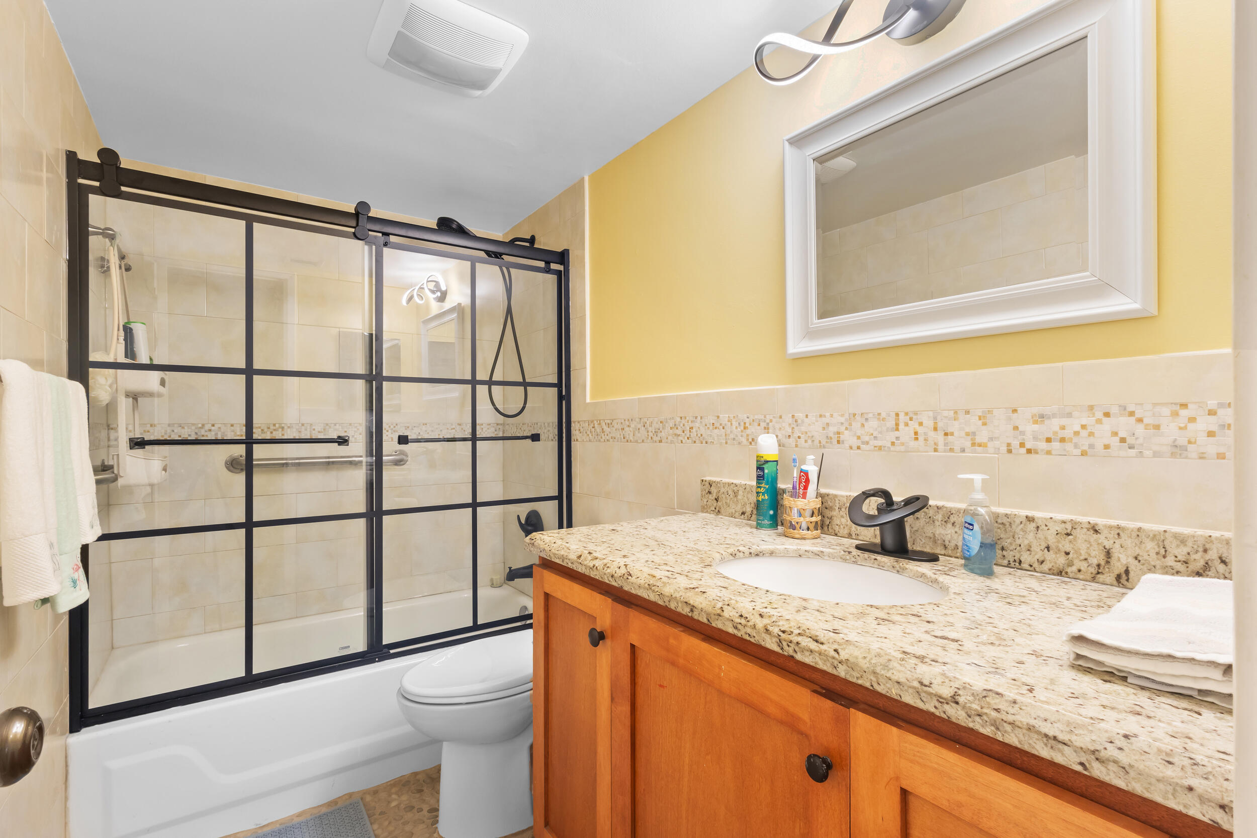 LAVERS DELRAY RACQUET CLUB CONDO - Residential Lease