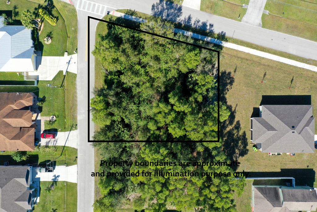 Photo of 5361 NW West Paden Circle, Port Saint Lucie, FL 34986 (MLS # B26009525)