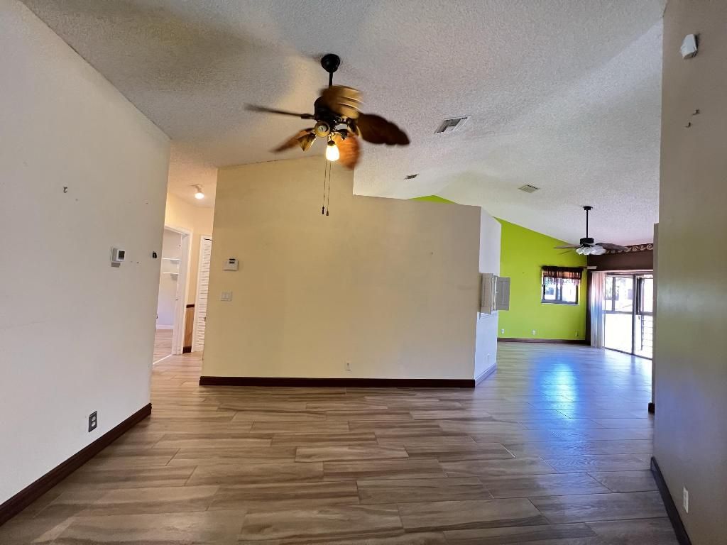 Photo of 6 Via De Casas Sur #203, Boynton Beach, FL 33426 (MLS # R10956389)