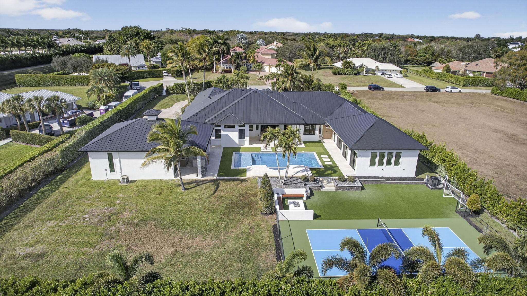 WELLINGTON AERO CLUB OF THE LANDINGS AT WELLINGTON - Residential