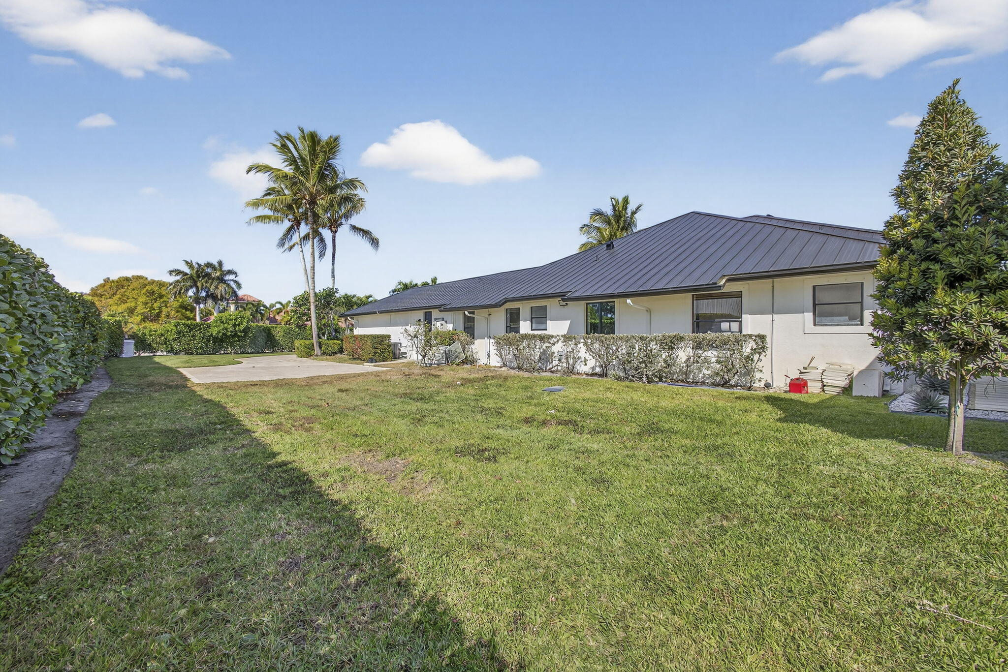 WELLINGTON AERO CLUB OF THE LANDINGS AT WELLINGTON - Residential