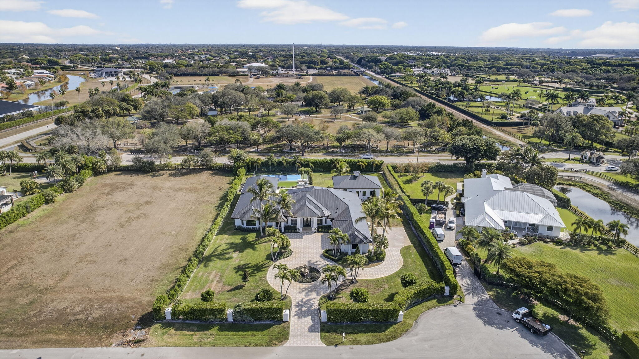 WELLINGTON AERO CLUB OF THE LANDINGS AT WELLINGTON - Residential