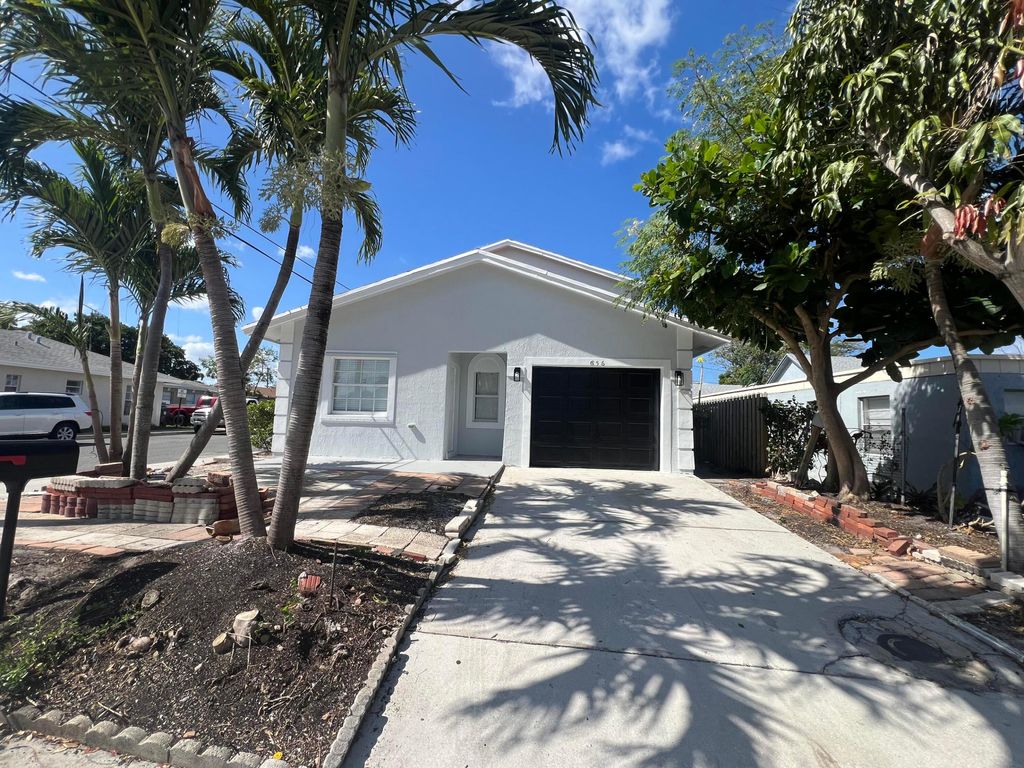 Photo of 656 Latona Avenue, Lake Worth Beach, FL 33460 (MLS # R11083123)