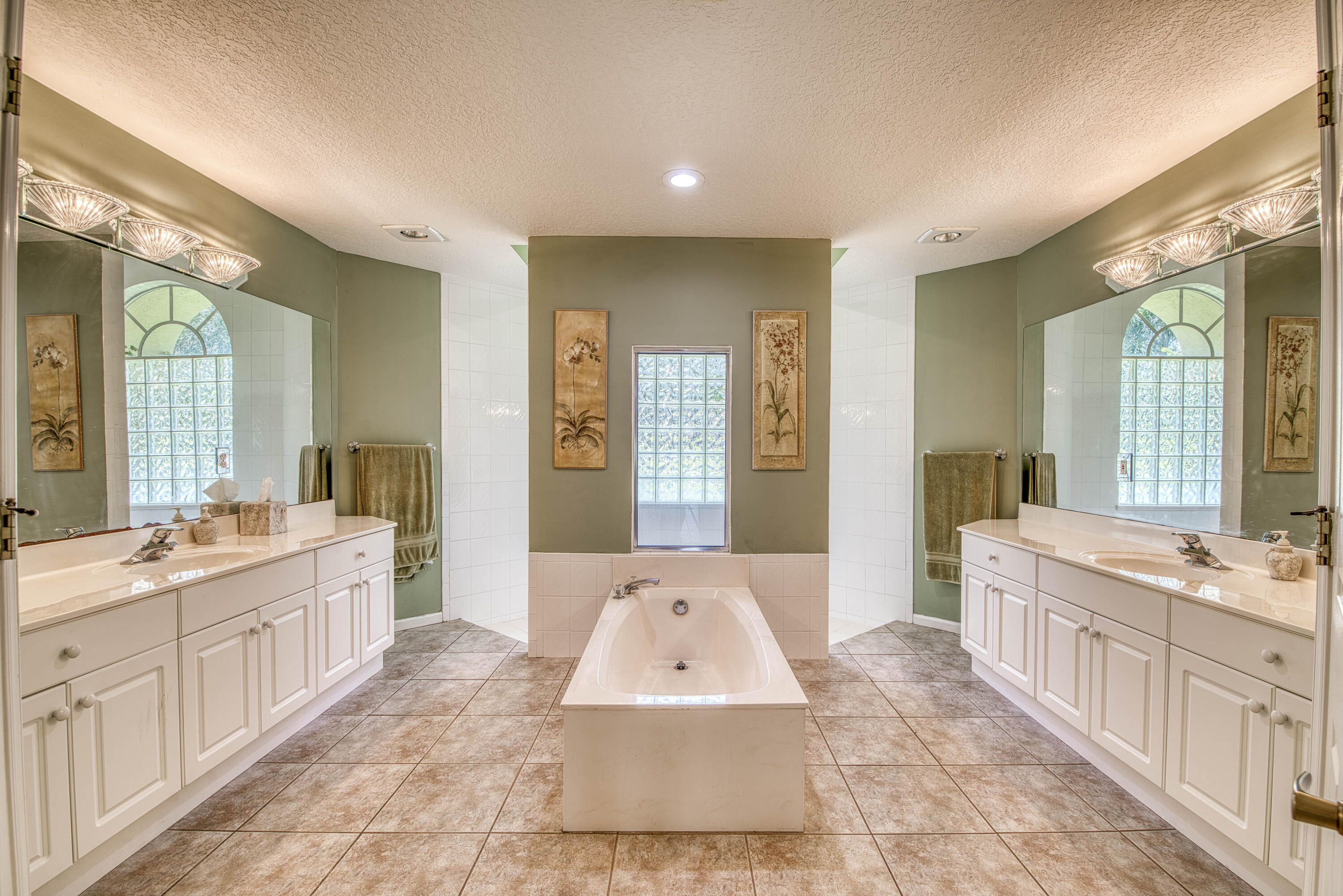 Loxahatchee Lakes - Residential