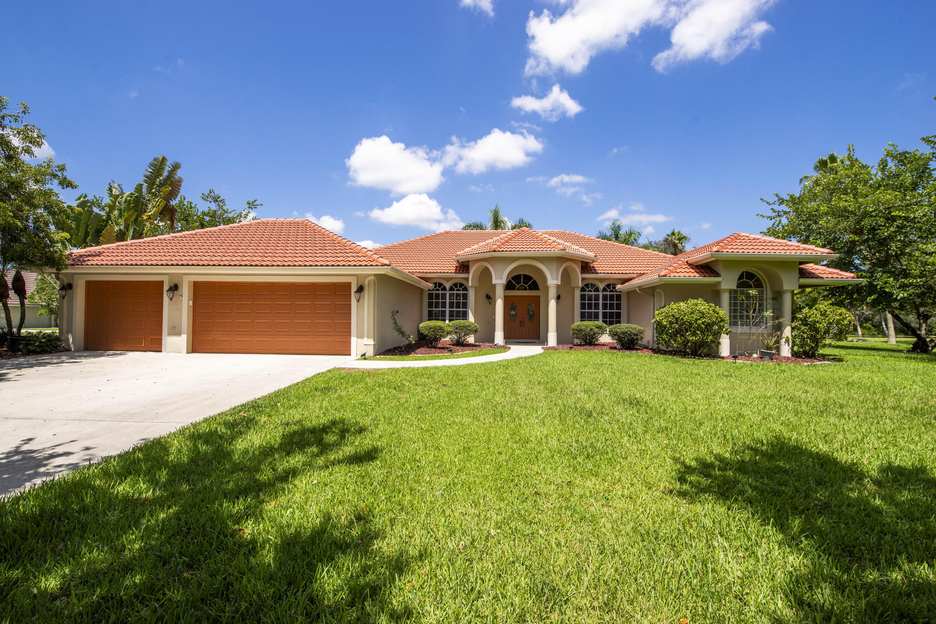 Loxahatchee Lakes - Residential