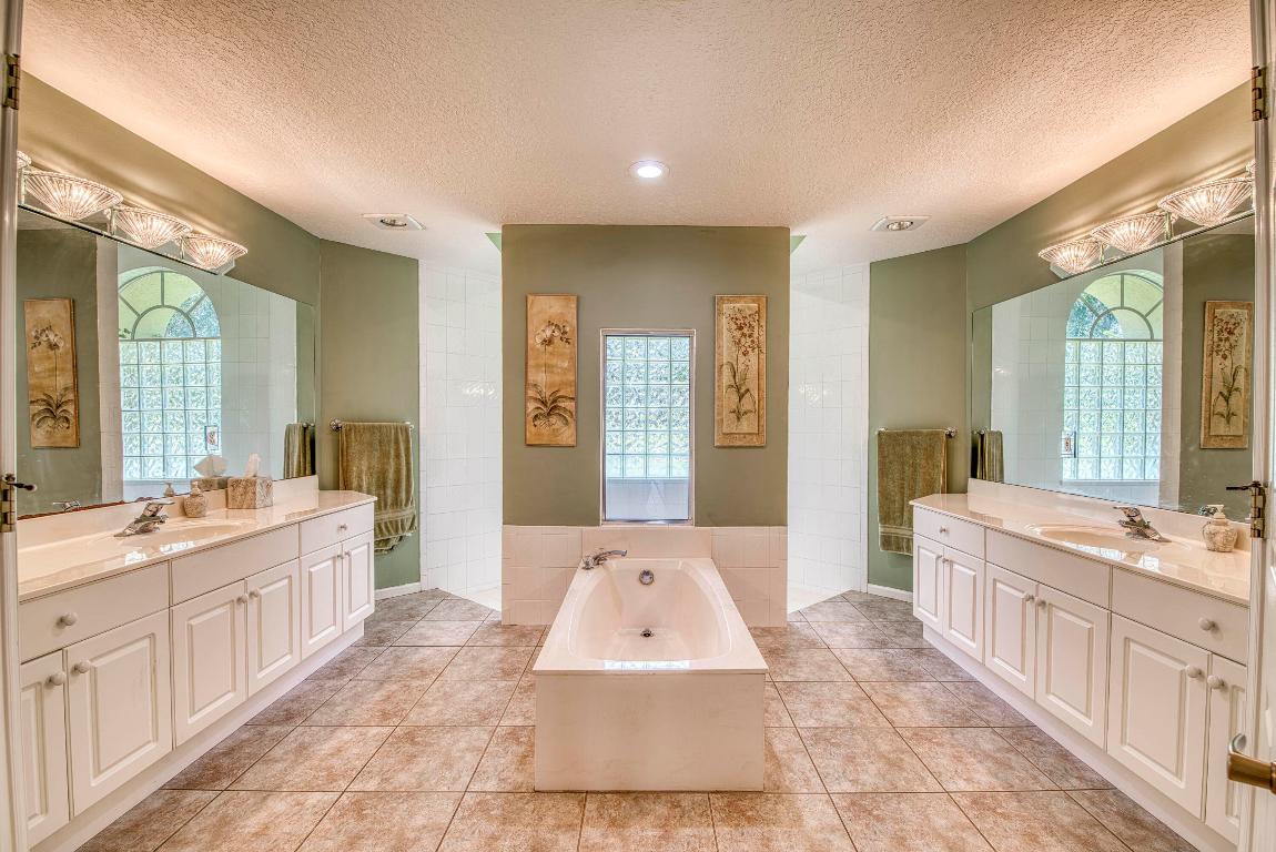 Loxahatchee Lakes - Residential