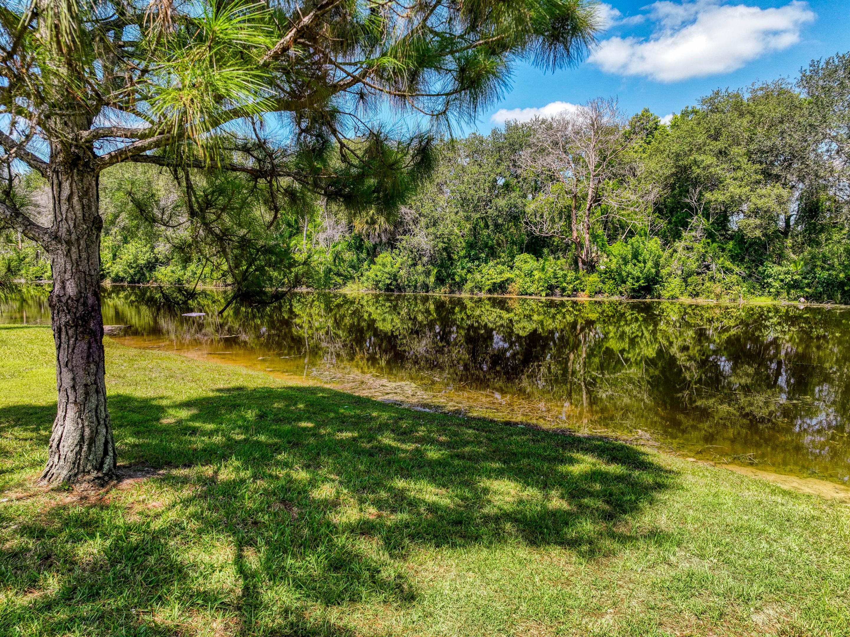 Loxahatchee Lakes - Residential