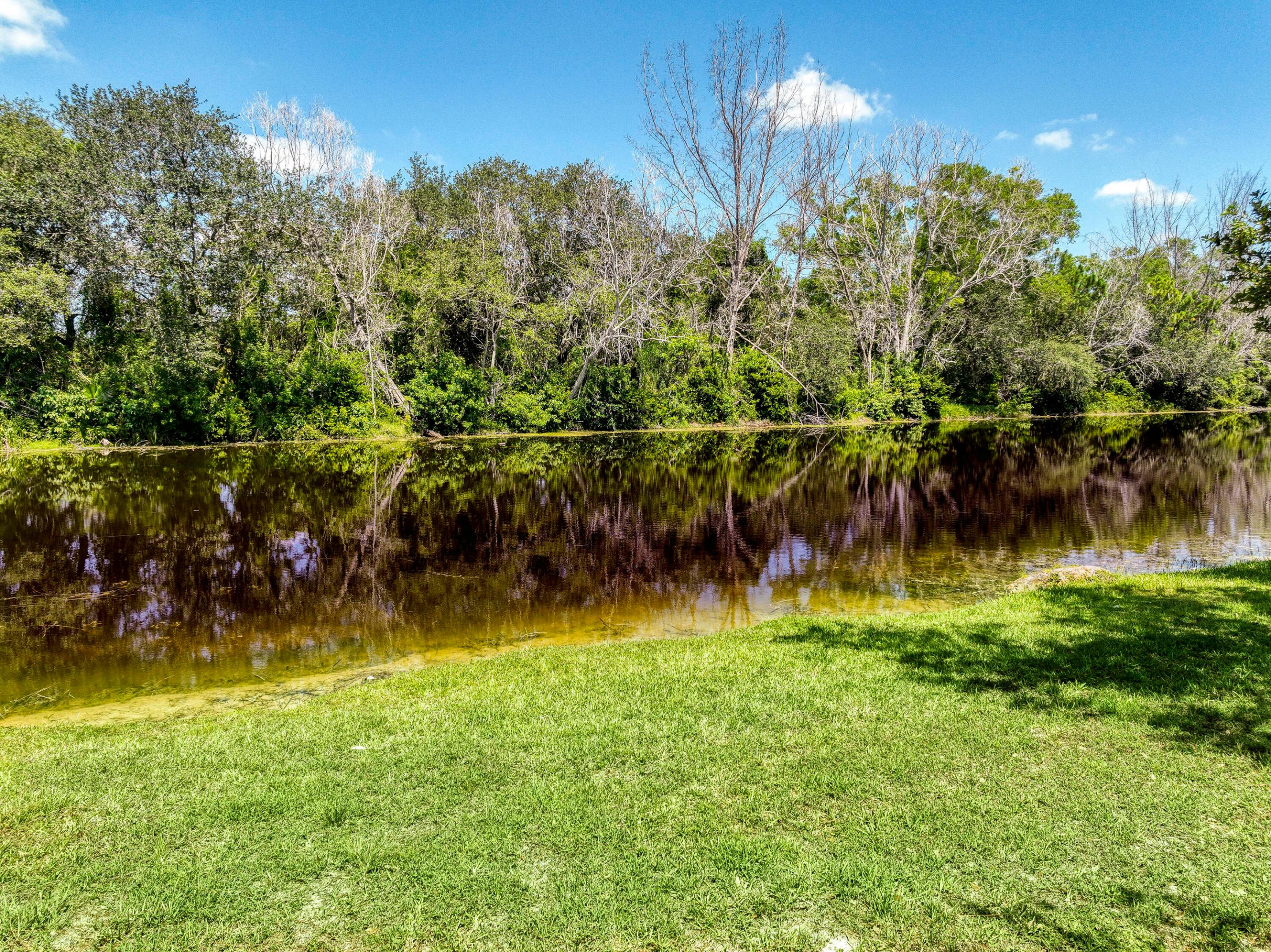Loxahatchee Lakes - Residential