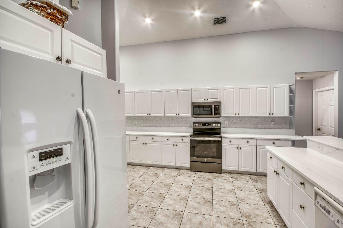 Loxahatchee Lakes - Residential