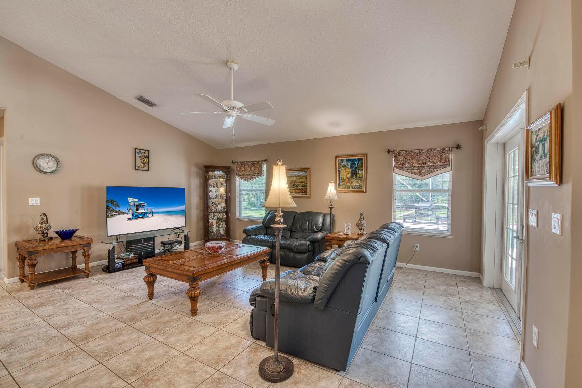 Loxahatchee Lakes - Residential