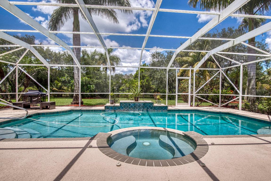 Loxahatchee Lakes - Residential