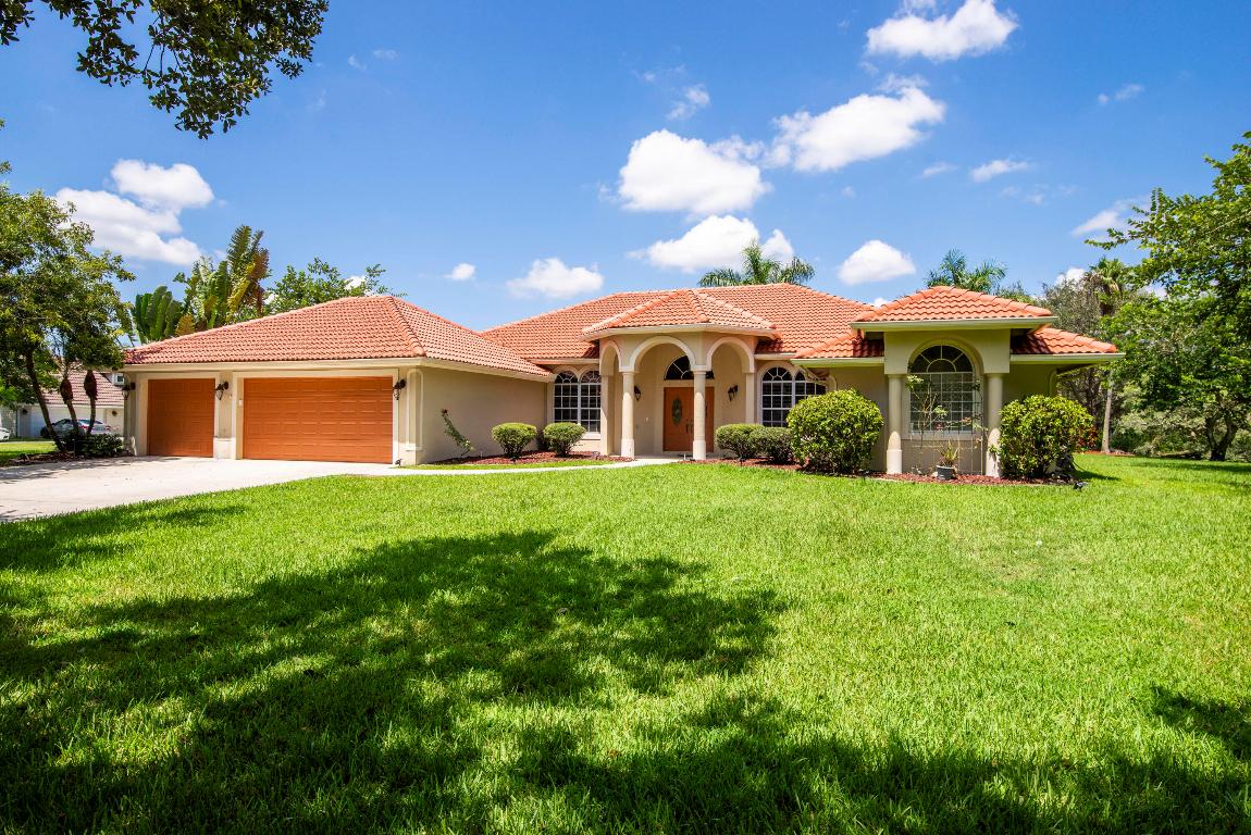Loxahatchee Lakes - Residential