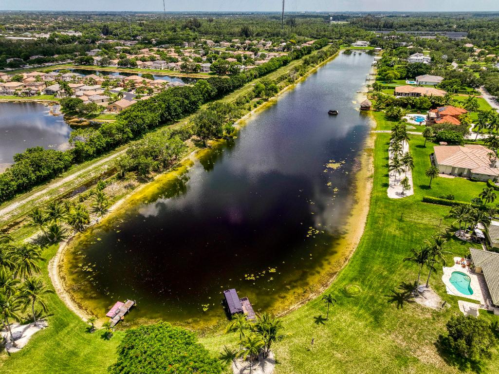 Loxahatchee Lakes - Residential
