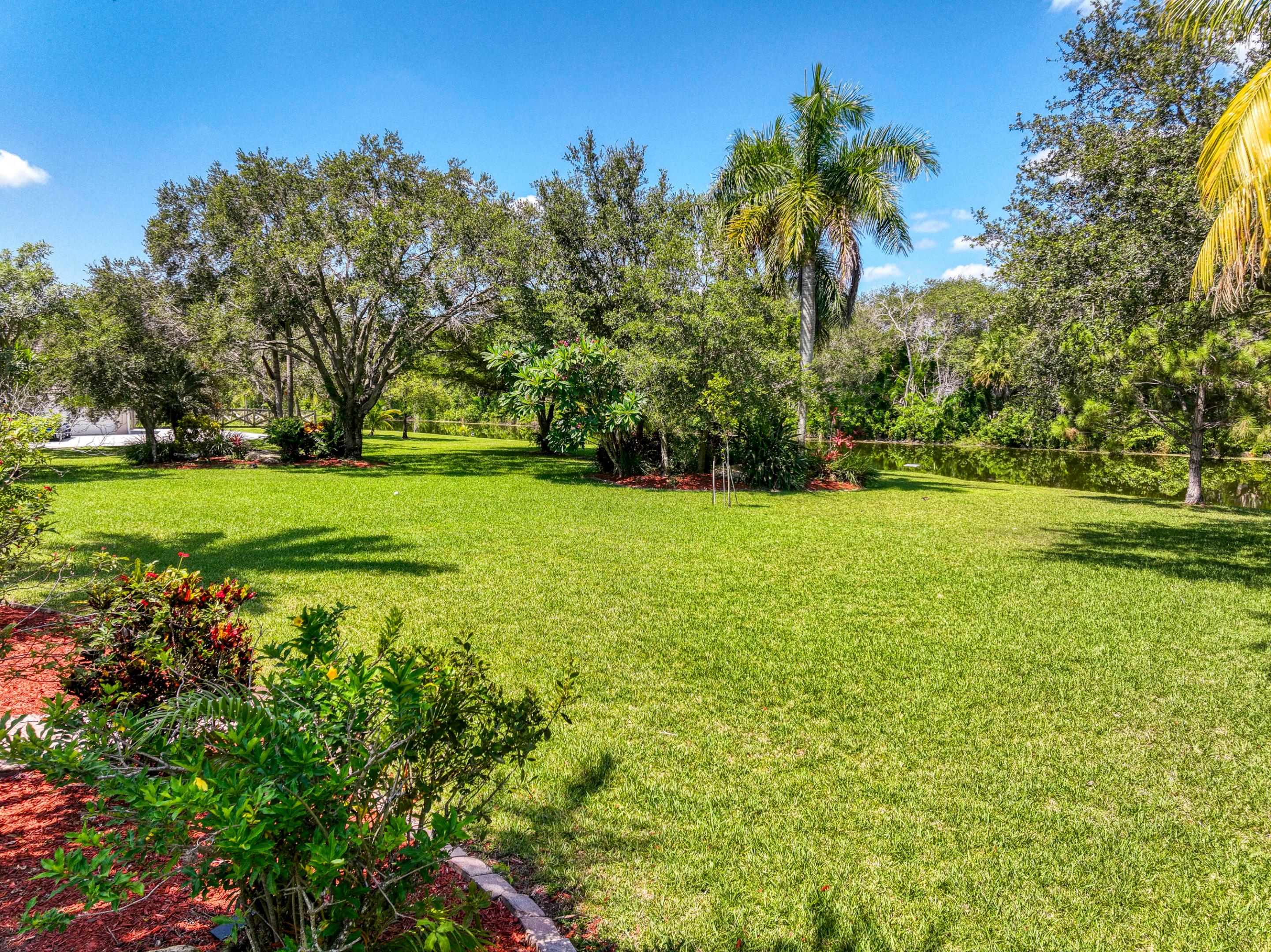 Loxahatchee Lakes - Residential