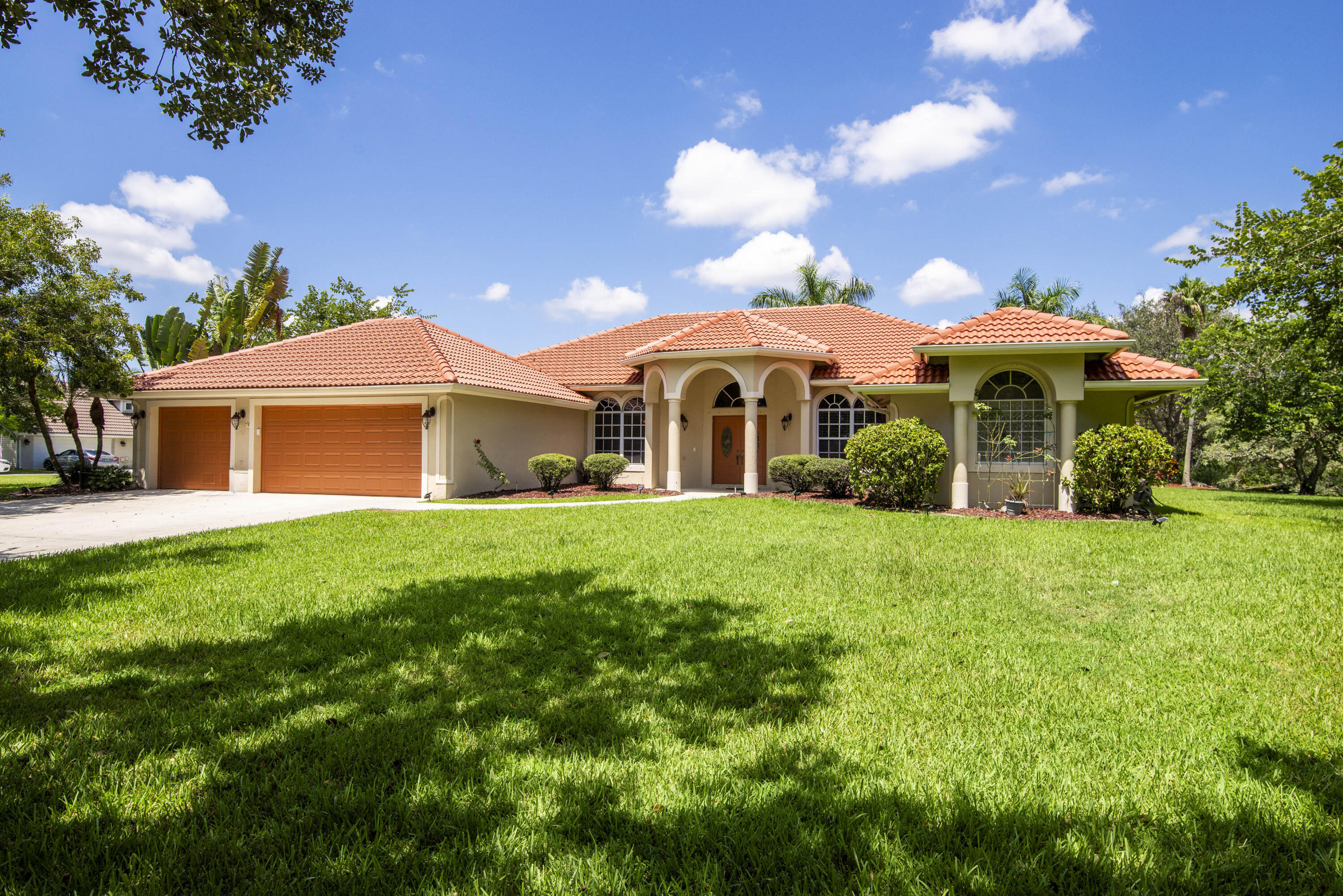 Loxahatchee Lakes - Residential