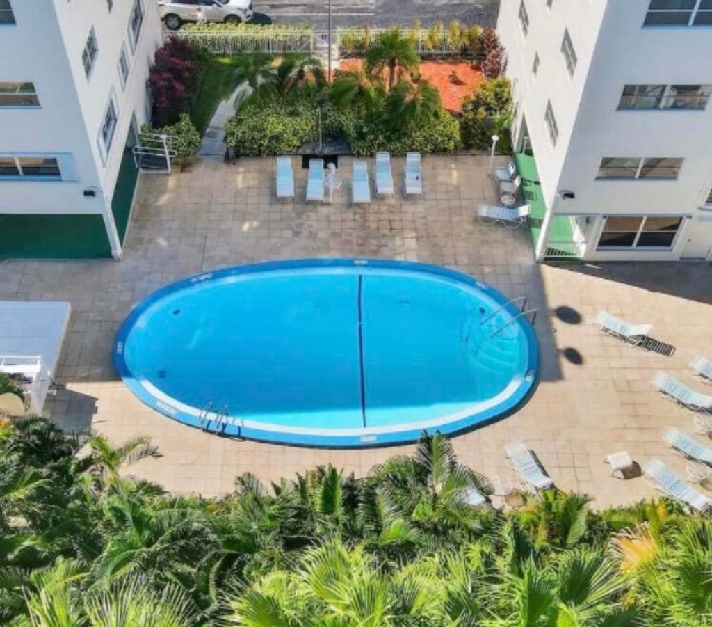 Photo of 500 NE 14th Avenue NE #404, Hallandale Beach, FL 33009 (MLS # B26018597)